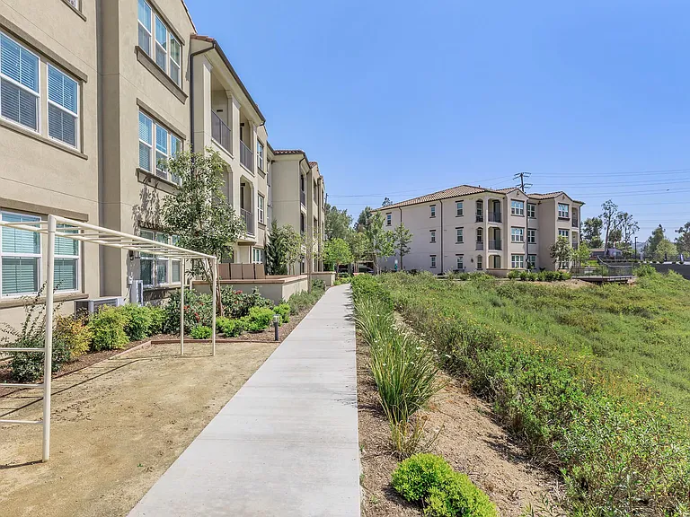 Trails at Canyon Crest — Photo 24