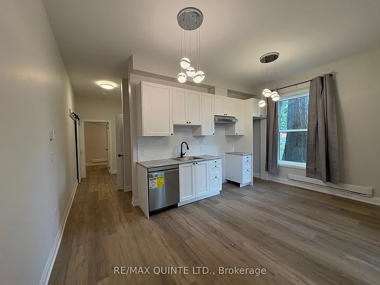 22 McGill St #2 — Photo 5