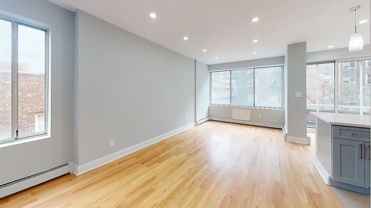 67-39 Clyde Street — Photo 3