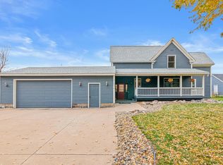 514 Cleveland Ave SW, New Brighton, MN 55112
