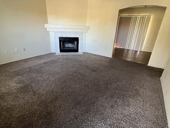 4th image of 3420 E Flower St #7