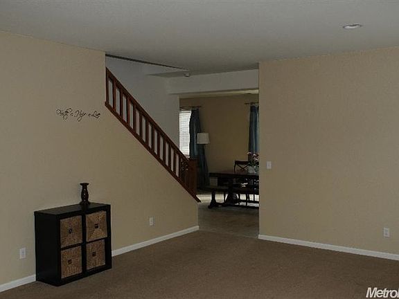 5th image of 723 Danby Ln