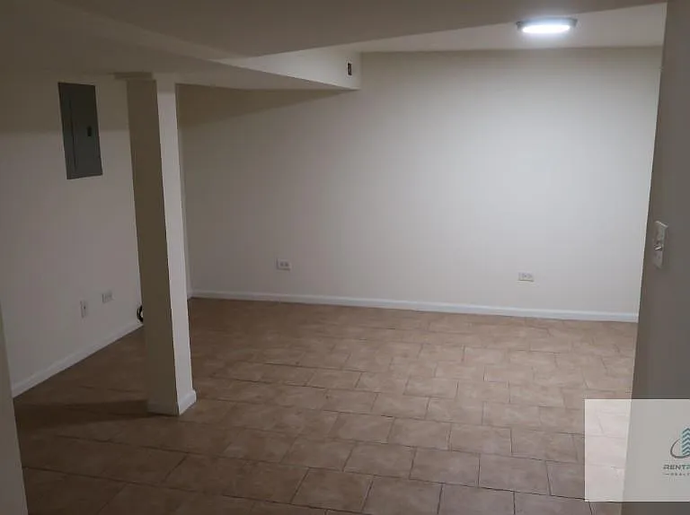 1260 N Greenview Ave #1R — Photo 17