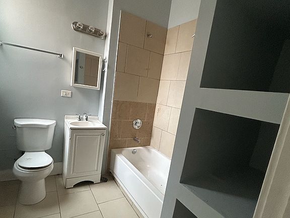 3rd image of 7457-59 S Champlain Ave #2N