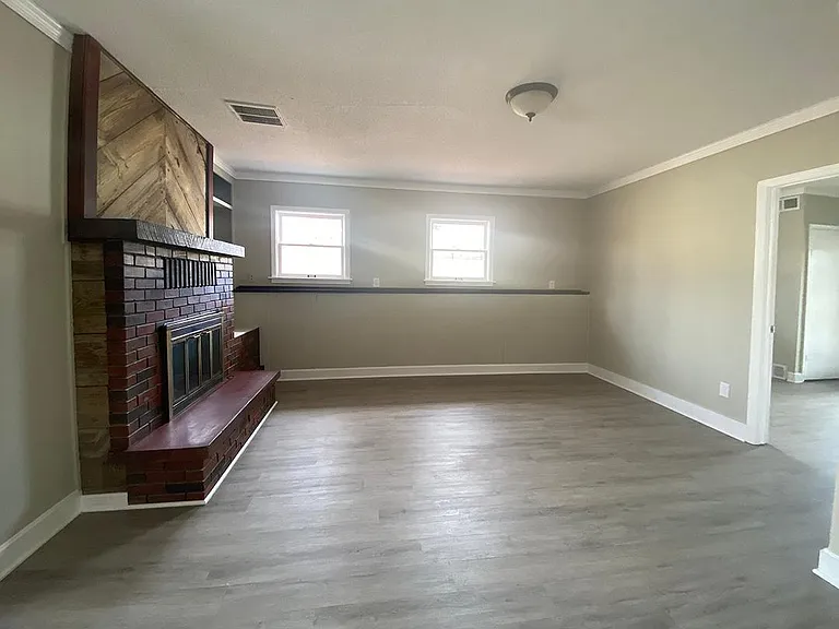 9239 McGee St — Photo 17