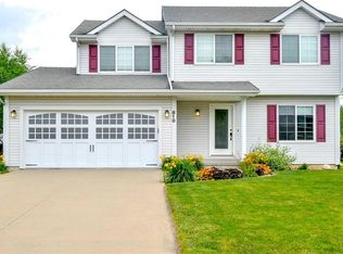 810 Spruce St, Waukee, IA 50263