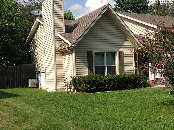 2nd image of 1812 NE McKee Ln