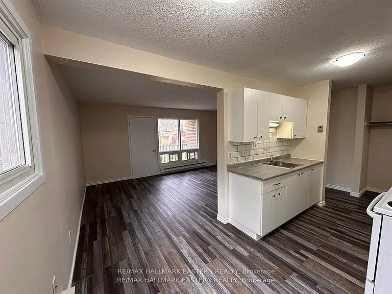 106 Lansdowne St W #204 — Photo 7