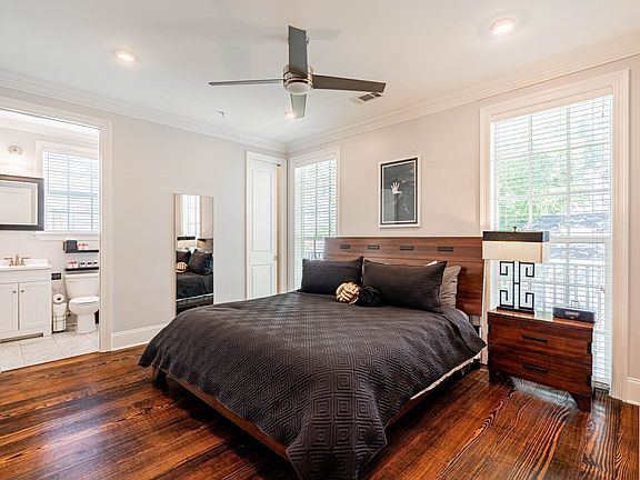 4th image of 1201 Baronne St #6