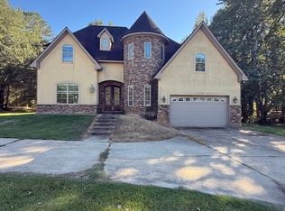 121 Honeysuckle Dr, Mansfield, LA 71052