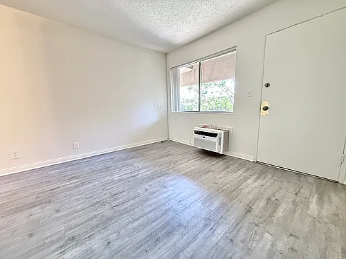 Floor plan 242