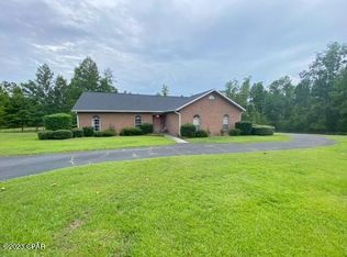 2588 Governors Ct, Marianna, FL 32446