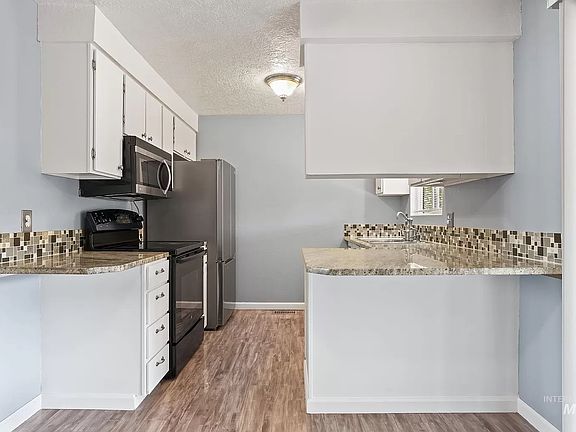 4th image of 7125 W Poplar St #1