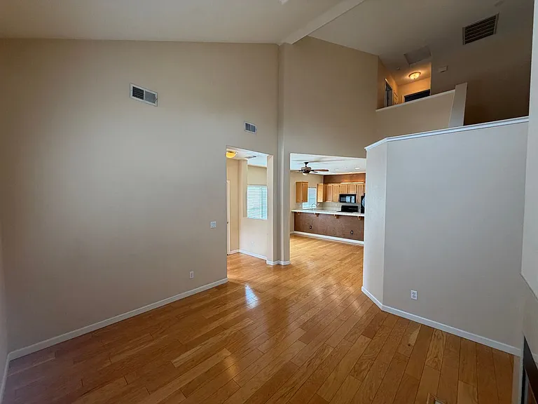 1324 Kondos Ave — Photo 7