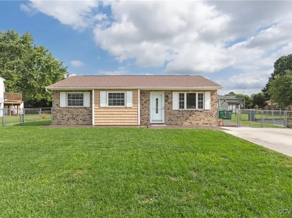 5121 Bending Branch Dr, Richmond, VA 23223