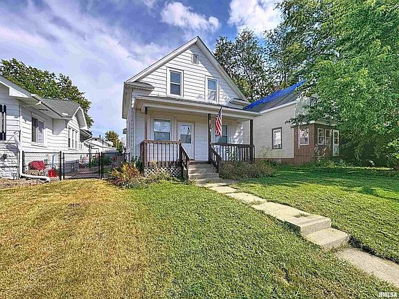 2nd image of 2221 Madison St