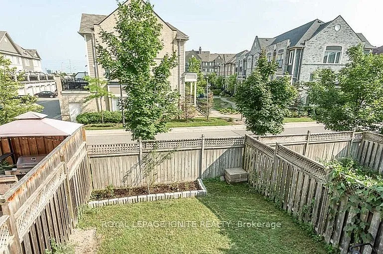 3064 Turbine Cres — Photo 21