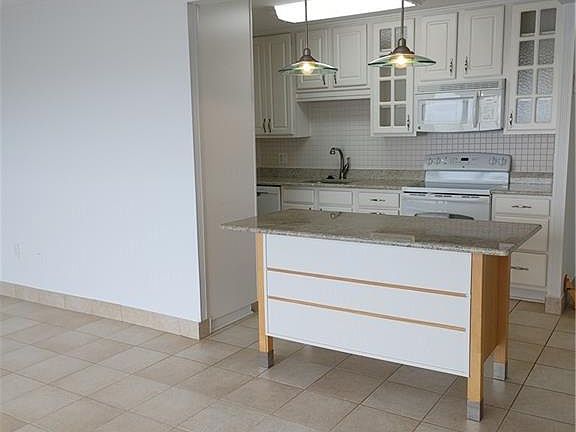 4th image of 3558 Shore Dr APT 708