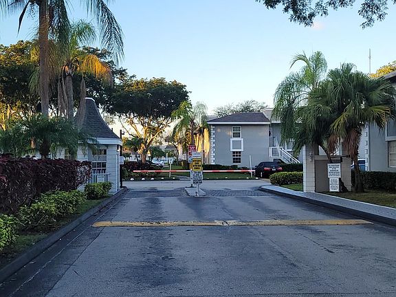 2nd image of 467 NE 210th Circle Ter APT 201-16