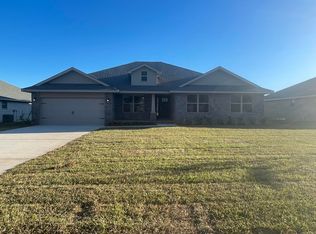5837 Crestlake Dr, Crestview, FL 32536