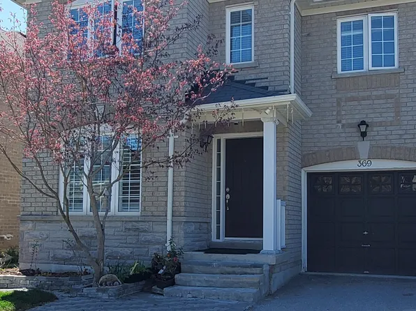 369 Kwapis Blvd, Newmarket, ON L3X 3H1