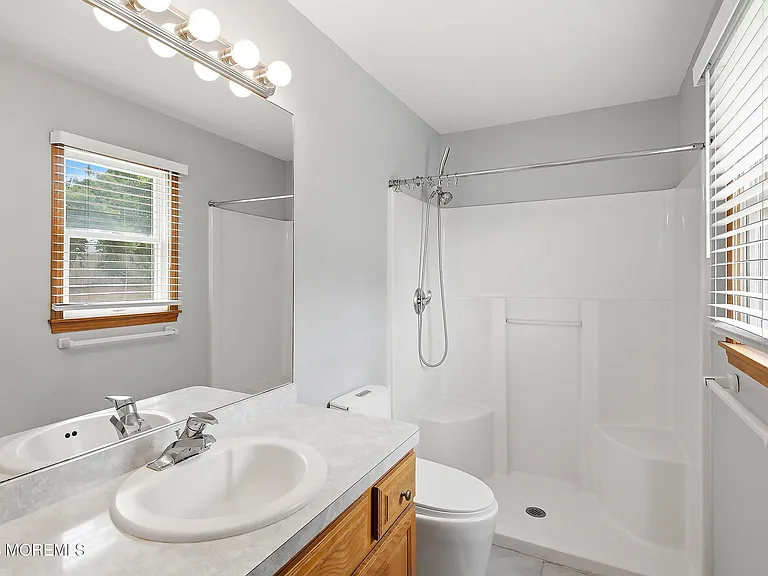 92 Birch St — Photo 16