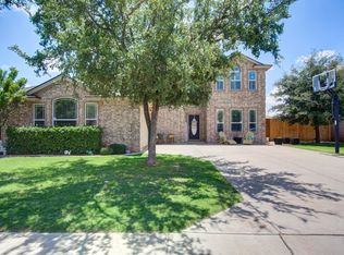 609 N 7th St, Wolfforth, TX 79382