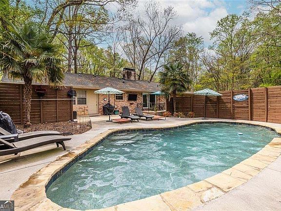 5th image of 3360 Embry Hills Dr