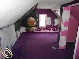 2nd image of 28914 Maple St