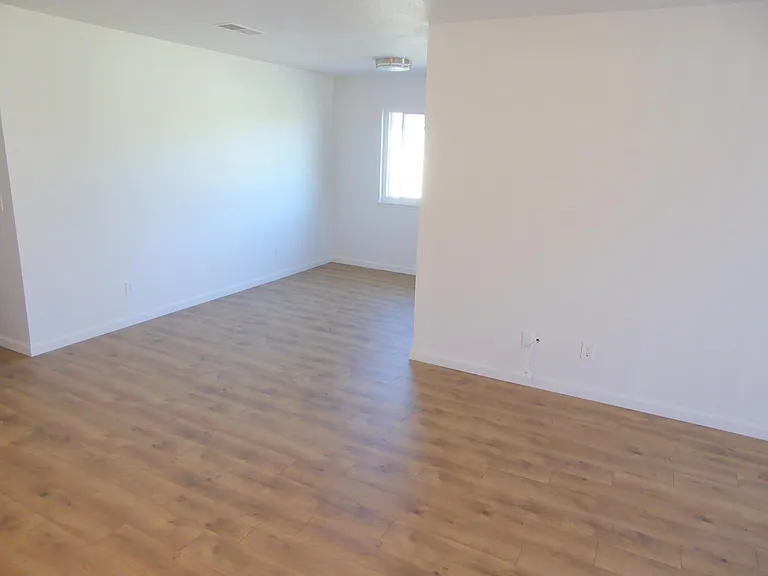 521 Hope Ter #4 — Photo 10