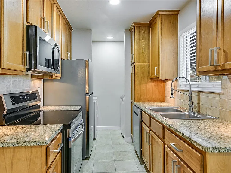 4902 Duval Rd #H1 — Photo 9