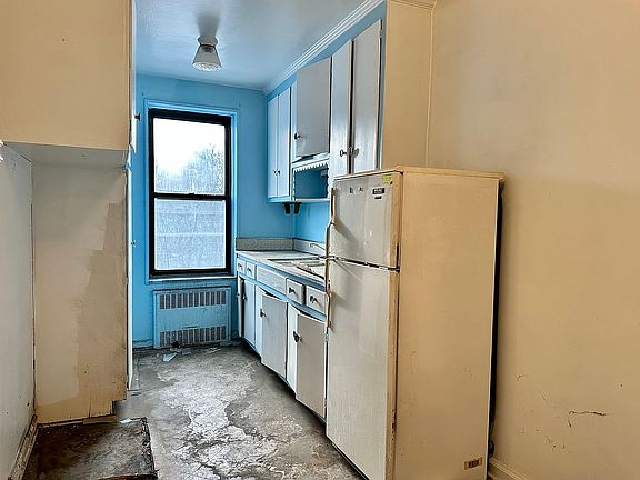 4th image of 83-55 Woodhaven Blvd #6K