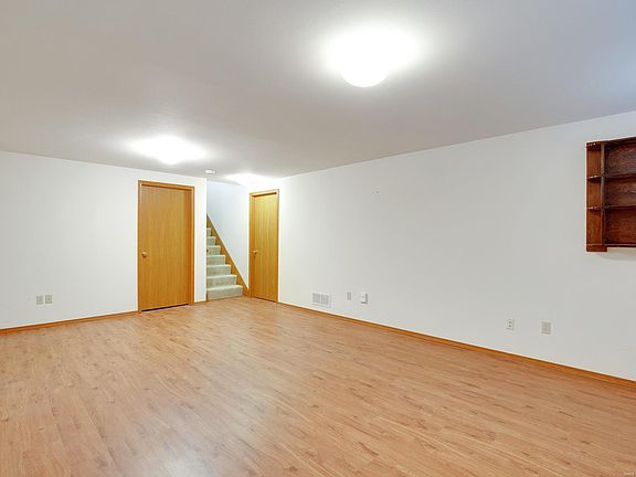 4th image of 16115 Rose Wreath Ln