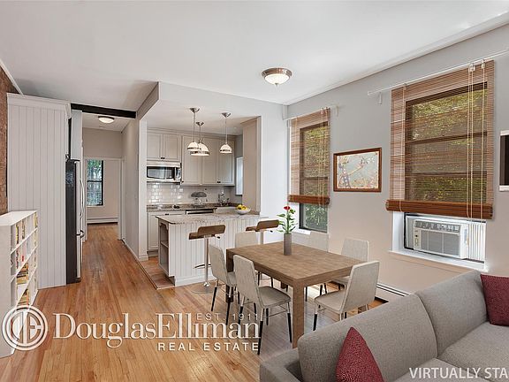 3rd image of 426 Sterling Pl APT 2C