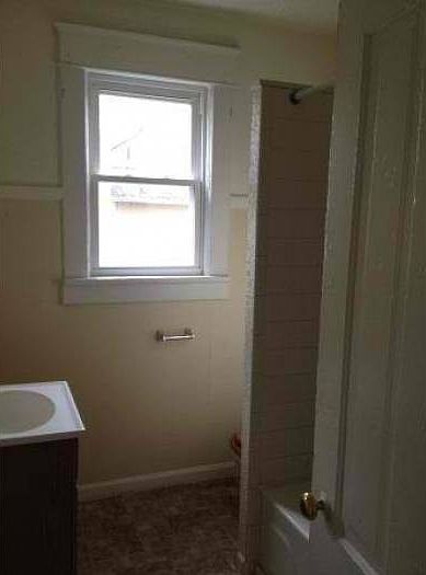 2nd image of 601 N Lafayette Blvd #C
