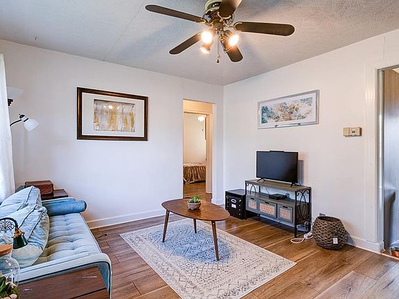 4th image of 500 S College Ave