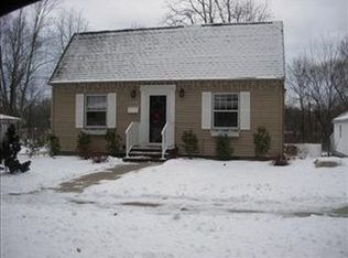 179 S Main St, Rockford, MI 49341