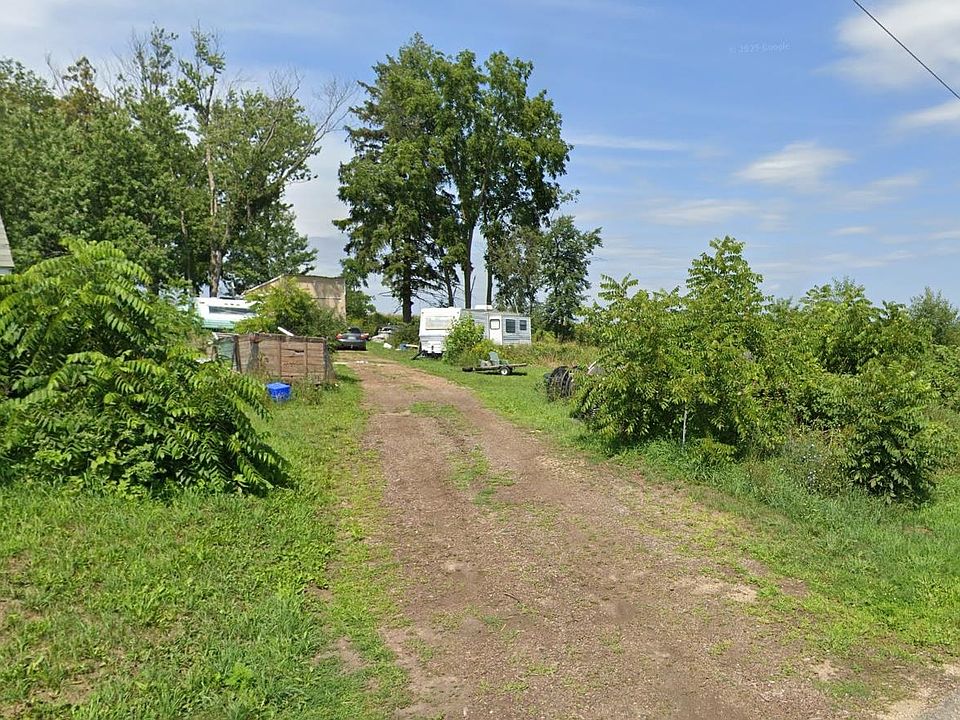 2nd image of 523 Feller Dr