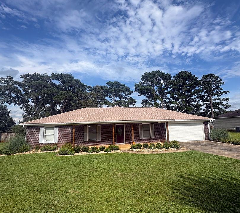 1st image of 122 Palisades Dr