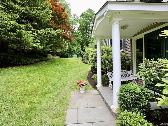 3rd image of 7 David Road