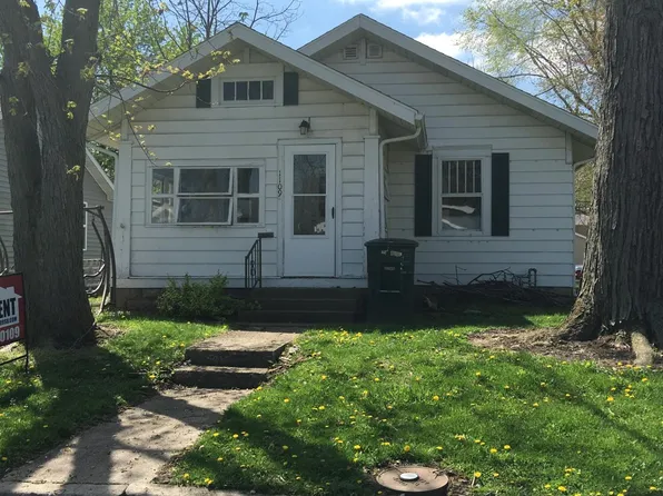1109 W Marsh St, Muncie, IN 47303