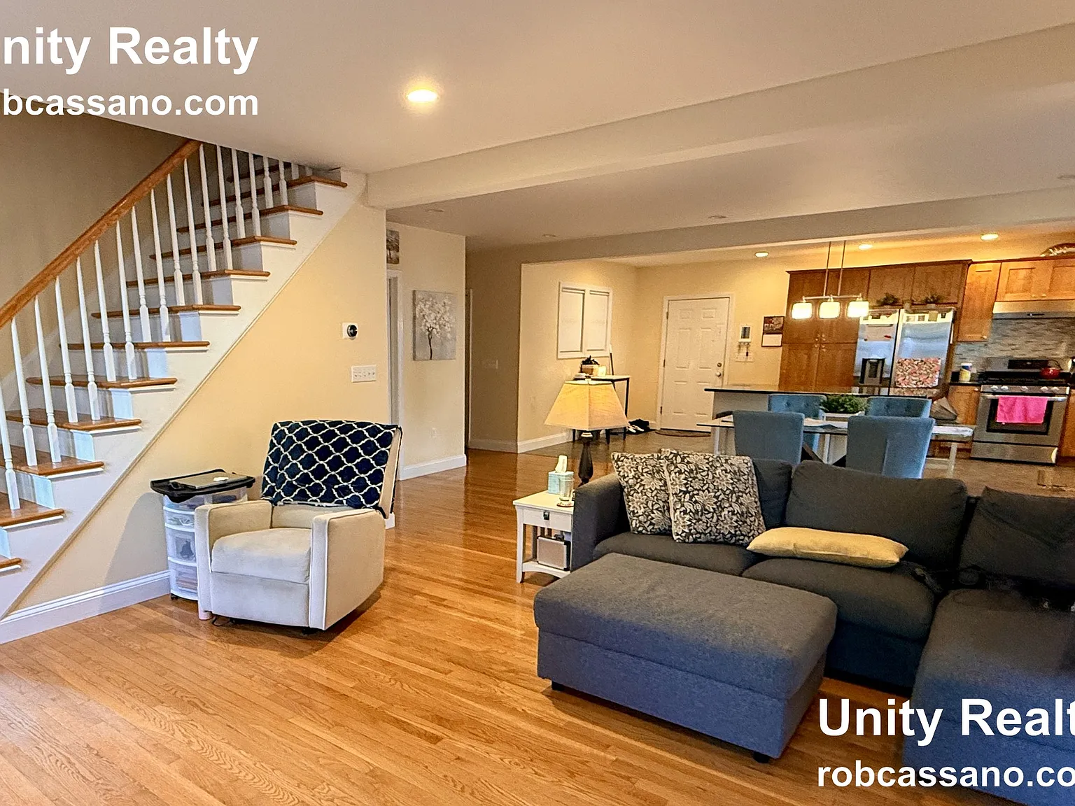 3 bed, 2.5 bath, 2100 sqft, $4,300 — Photo 2