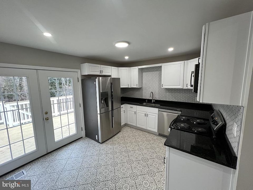 1st image of 11160 Tippett Rd