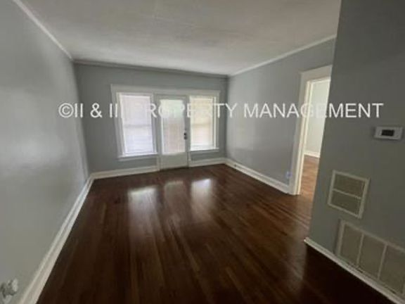 3rd image of 217 W 37th St APT 2W