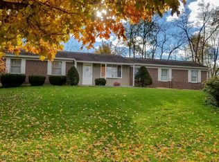 7096 Talhelm Rd, Chambersburg, PA 17202