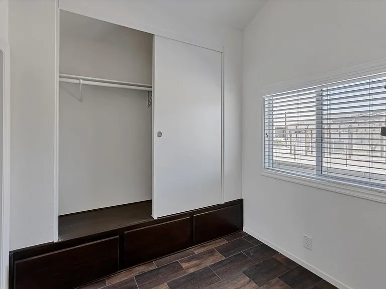 971 W Main St #9 — Photo 6
