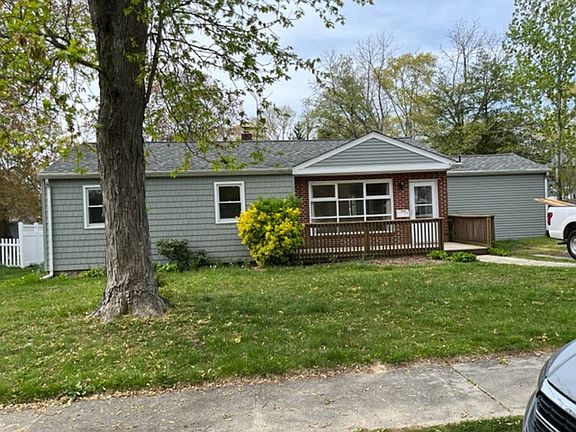 2nd image of 209 Haines Ave