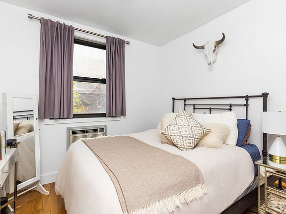 4th image of 457 Franklin Ave #1