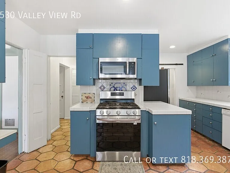 1530 Valley View Rd — Photo 18