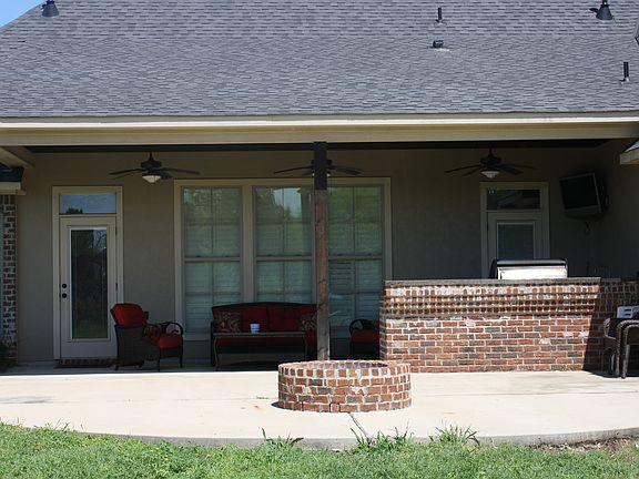 4th image of 303 Summer Lake Dr